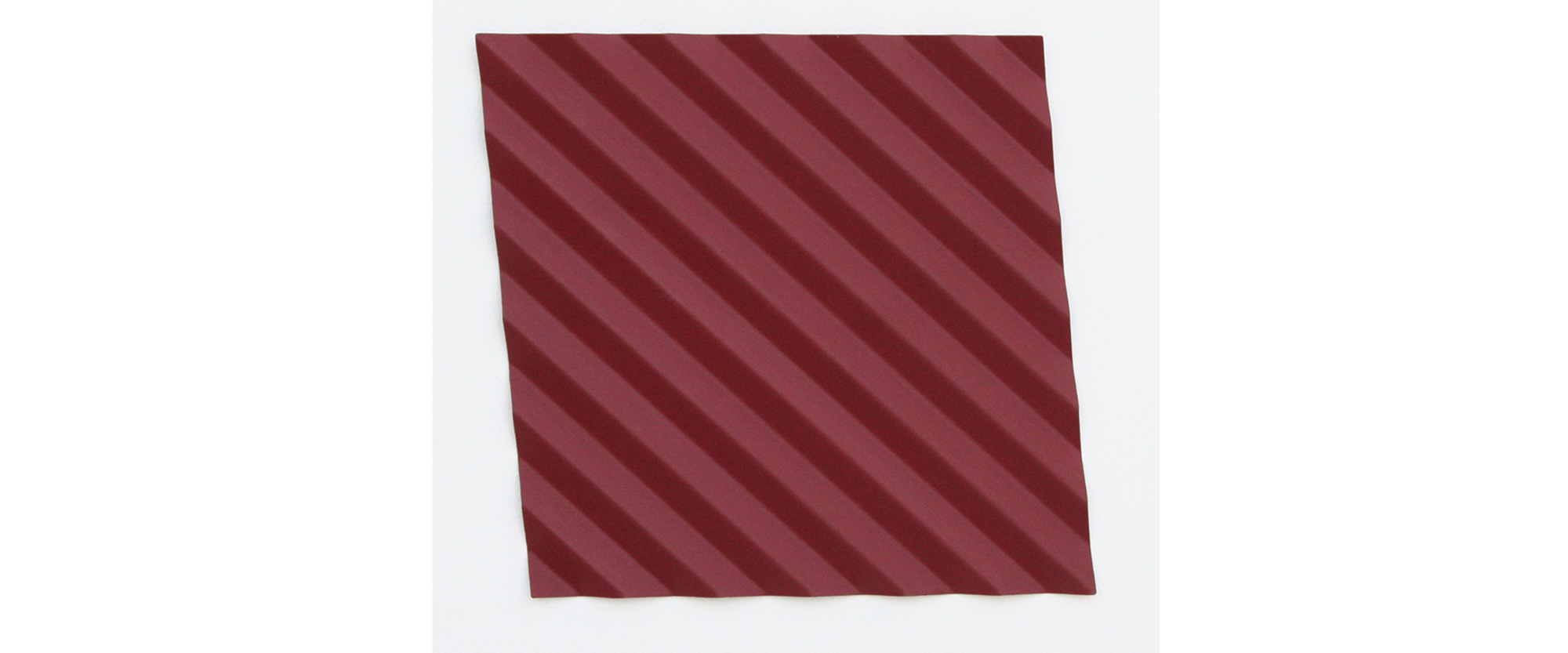 rhombus (bordeaux) - Unikat - 2007 Stahl, Lack, gefaltet, 25 x 25 cm