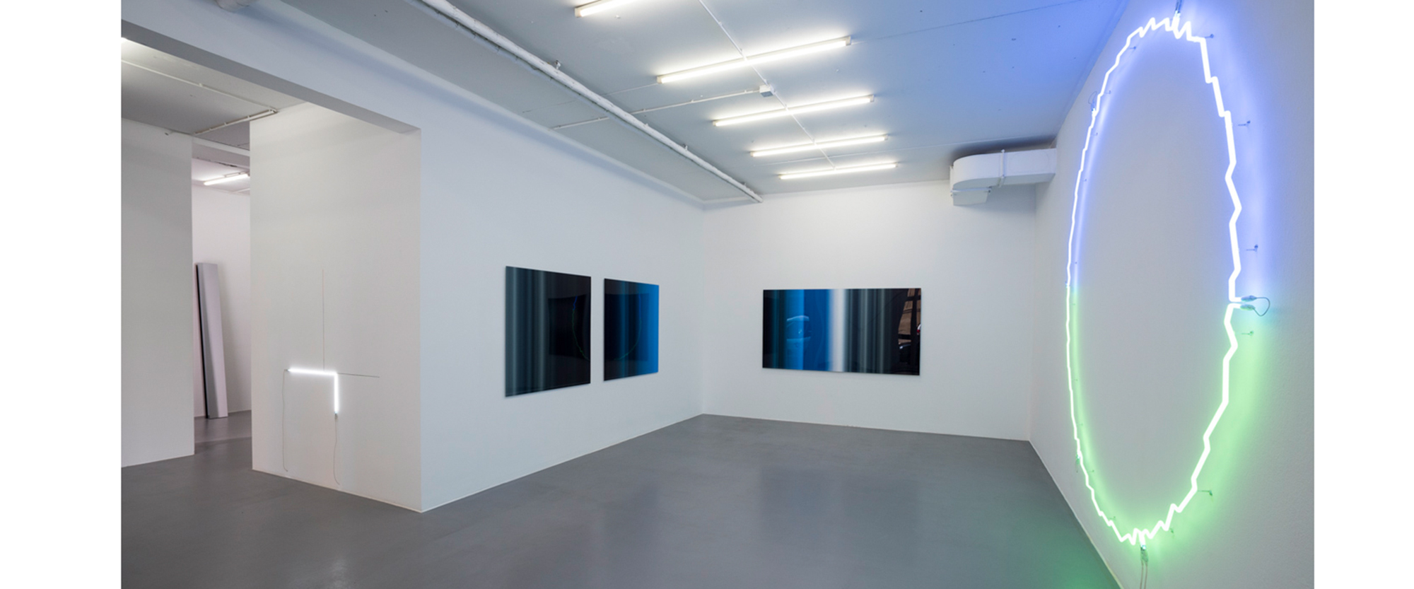 Ausstellungsansicht "Between Dark and Light. Inge Dick & Jan van Munster", Galerie Renate Bender 2018