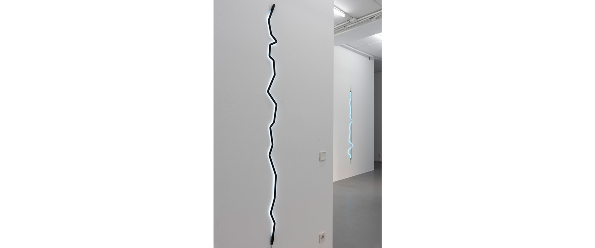 Ausstellungsansicht "Between Dark and Light. Inge Dick & Jan van Munster", Galerie Renate Bender 2018. Foto: M. Heyer