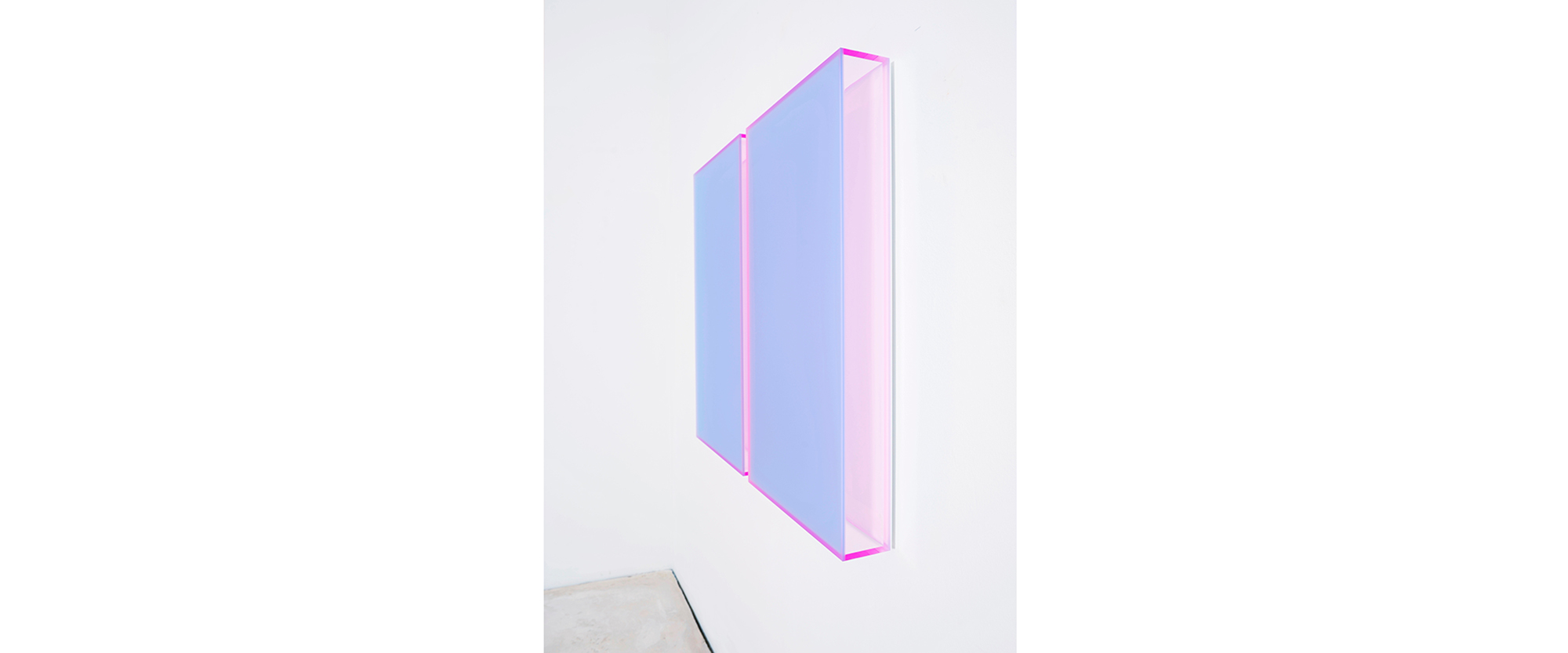 color satin ice blue amsterdam - 2018, Acrylglas, fluoreszierend, 2teilig, 80 x 90 x 9 cm