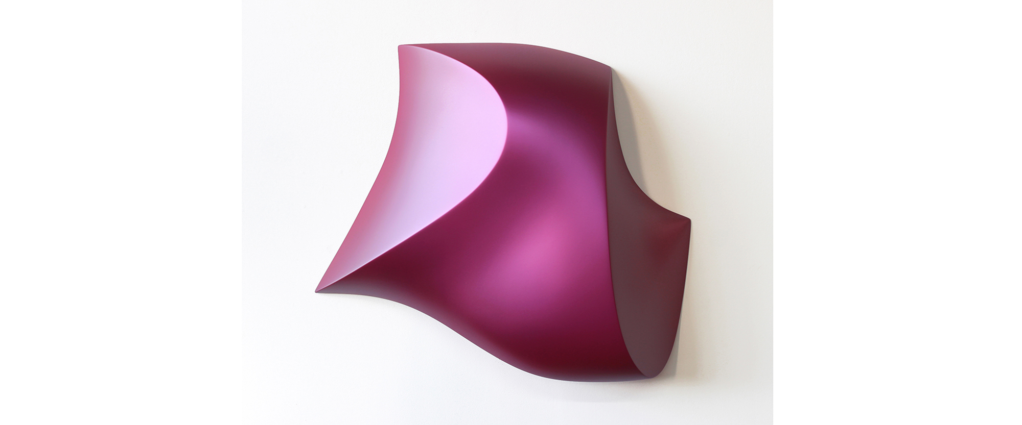 Viola – 2017, Urethan auf Polyurethan Block, 57 x 65 x 17 cm