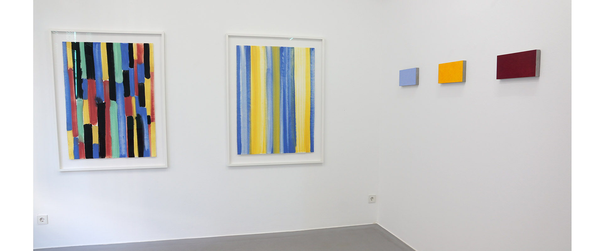 Ausstellungsansicht "Erde, Stein, Pigment. Helmut Dirnaichner - Alfonso Fratteggiani Bianchi", Galerie Renate Bender, 2019