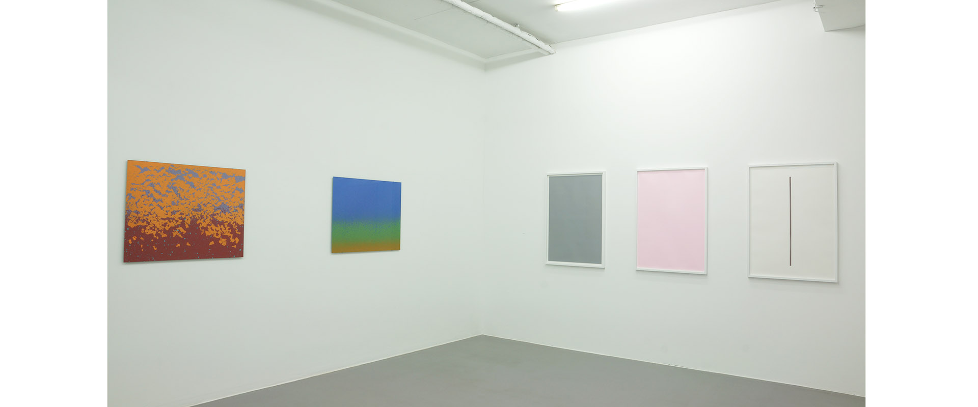 Ausstellungsansicht "Papierwelten 3.0", Galerie Renate Bender 2019