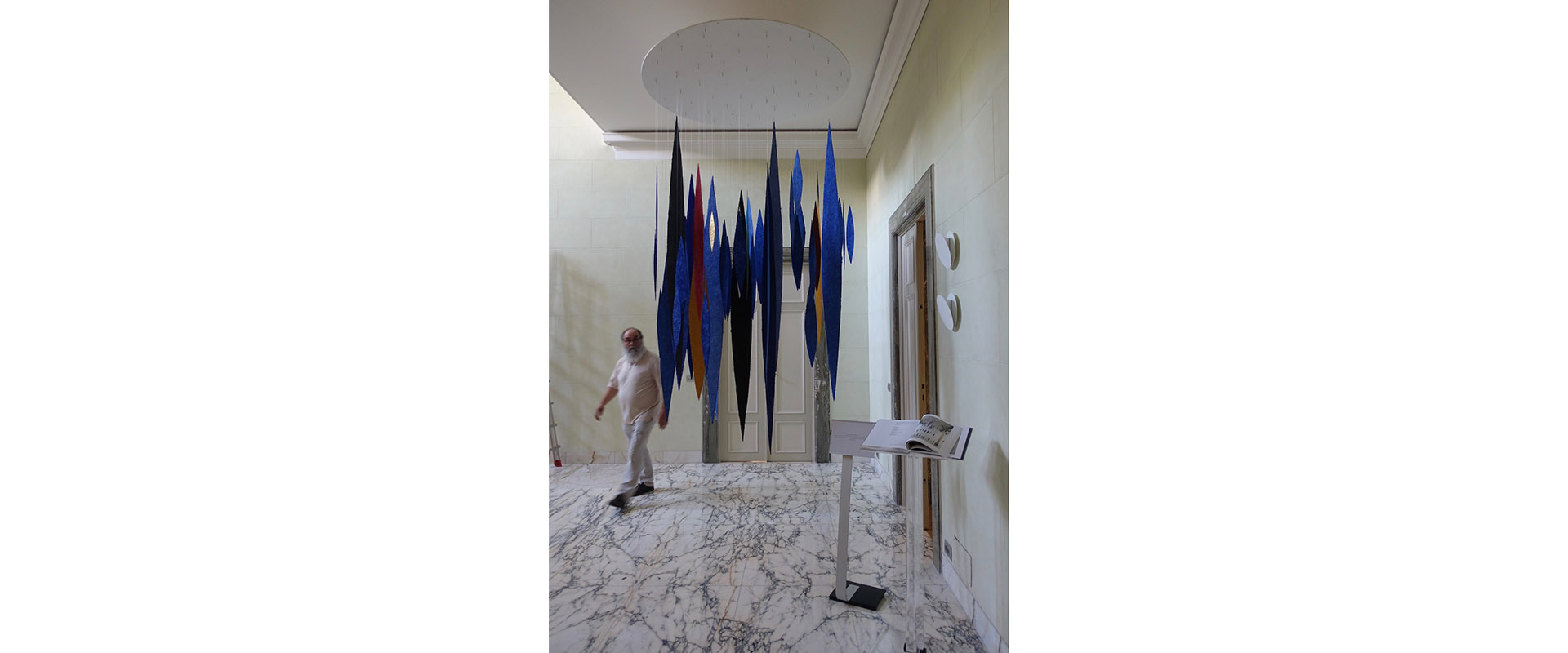 Meteore - 2008/2019, Ausstellungsansicht Villa Almone Rom, Italien