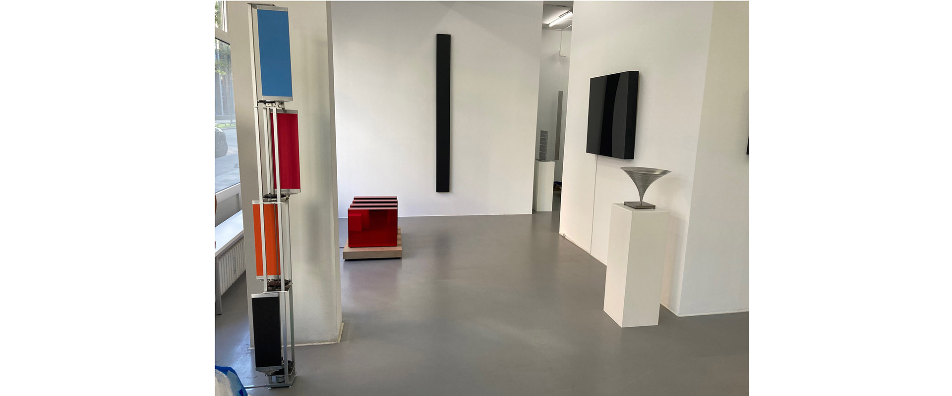 Ausstellungsansicht "The Responsive Eye's First and Second Generation", Galerie Renate Bender 2020. Foto: Bernhard Kreutzer