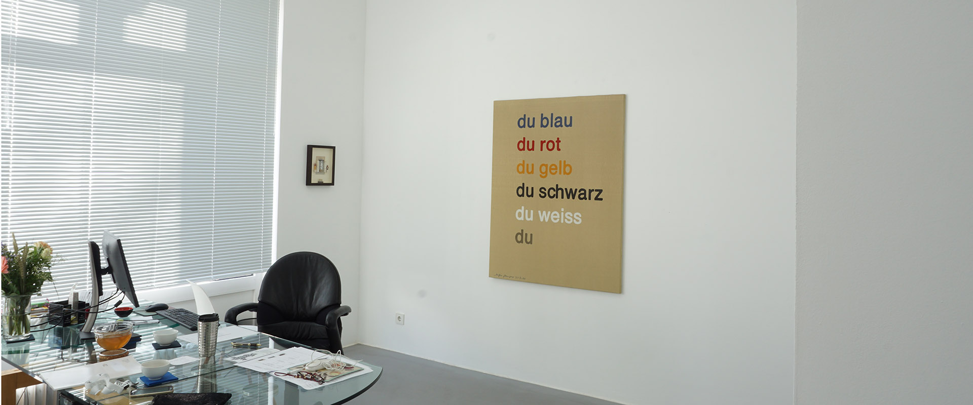 Ausstellungsansicht "AM ANFANG WAR DAS WORT AM. Sprache in Wort und Bild", Galerie Renate Bender 2018