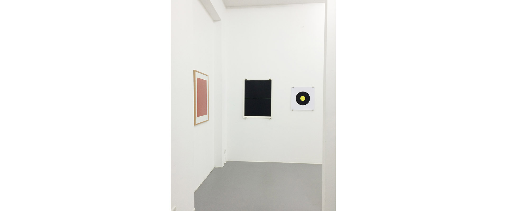 Ausstellungsansicht "Kinder, wie die Zeit vergeht! Zeichnung und Grafik aus 29 Jahren Galerietätigkeit", Galerie Renate Bender 2016