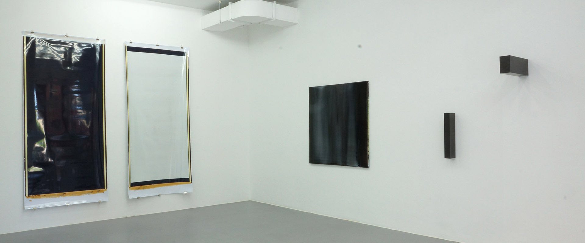 Ausstellungsansicht "Black & White II", Galerie Renate Bender 2015