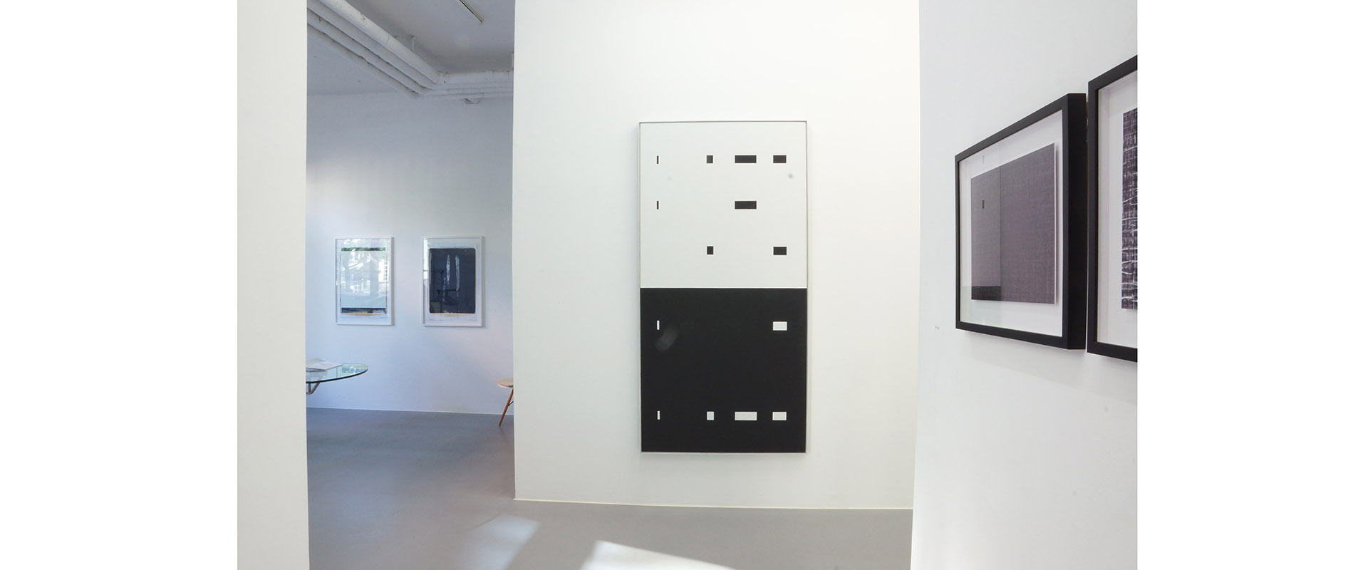 Ausstellungsansicht "Black & White II", Galerie Renate Bender 2015