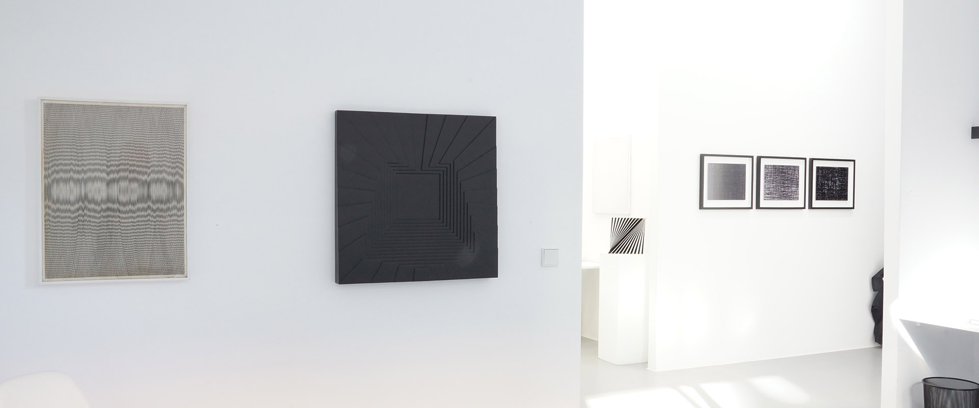 Ausstellungsansicht "Black & White II", Galerie Renate Bender 2015