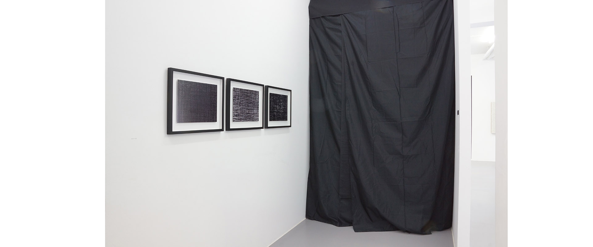 Ausstellungsansicht "Black & White II", Galerie Renate Bender 2015