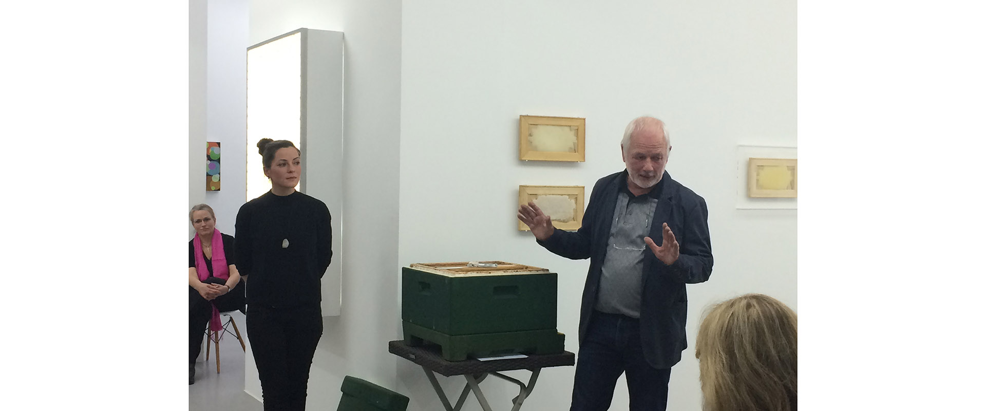 Bender Talk: „Song for the last Queen - Von Bienen und Kunst“ mit Sybille Neumeyer und Peter Weber, 2016