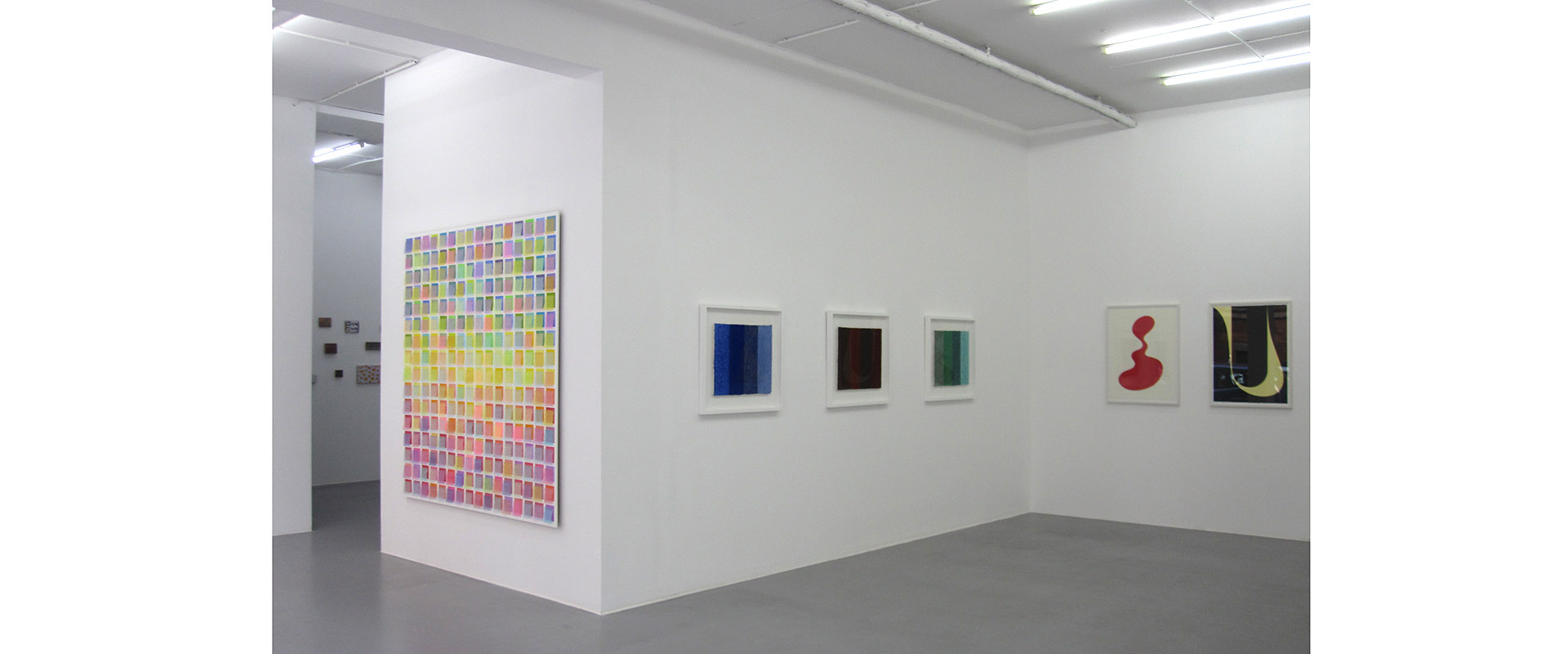 Ausstellungsansicht "Works on & with Paper", Galerie Renate Bender 2015