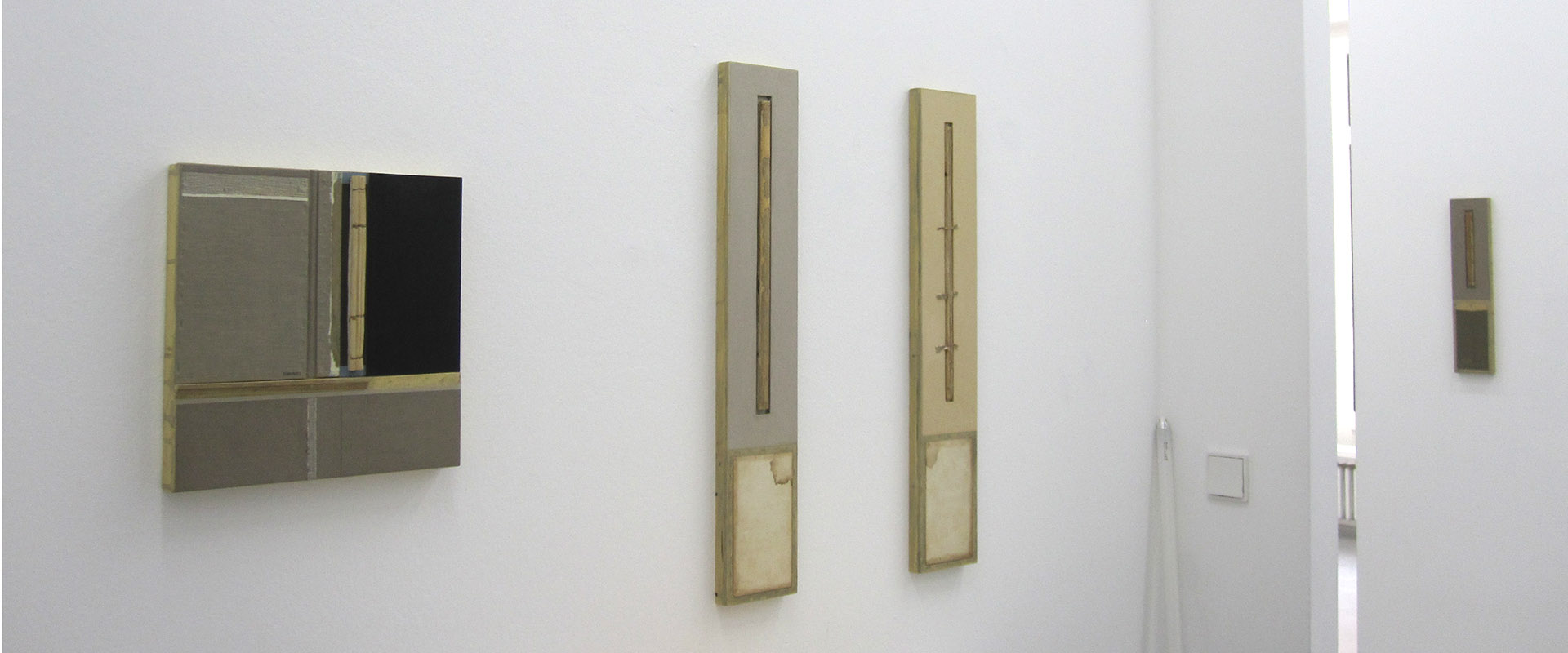 Ausstellungsansicht "Works on & with Paper", Galerie Renate Bender 2015