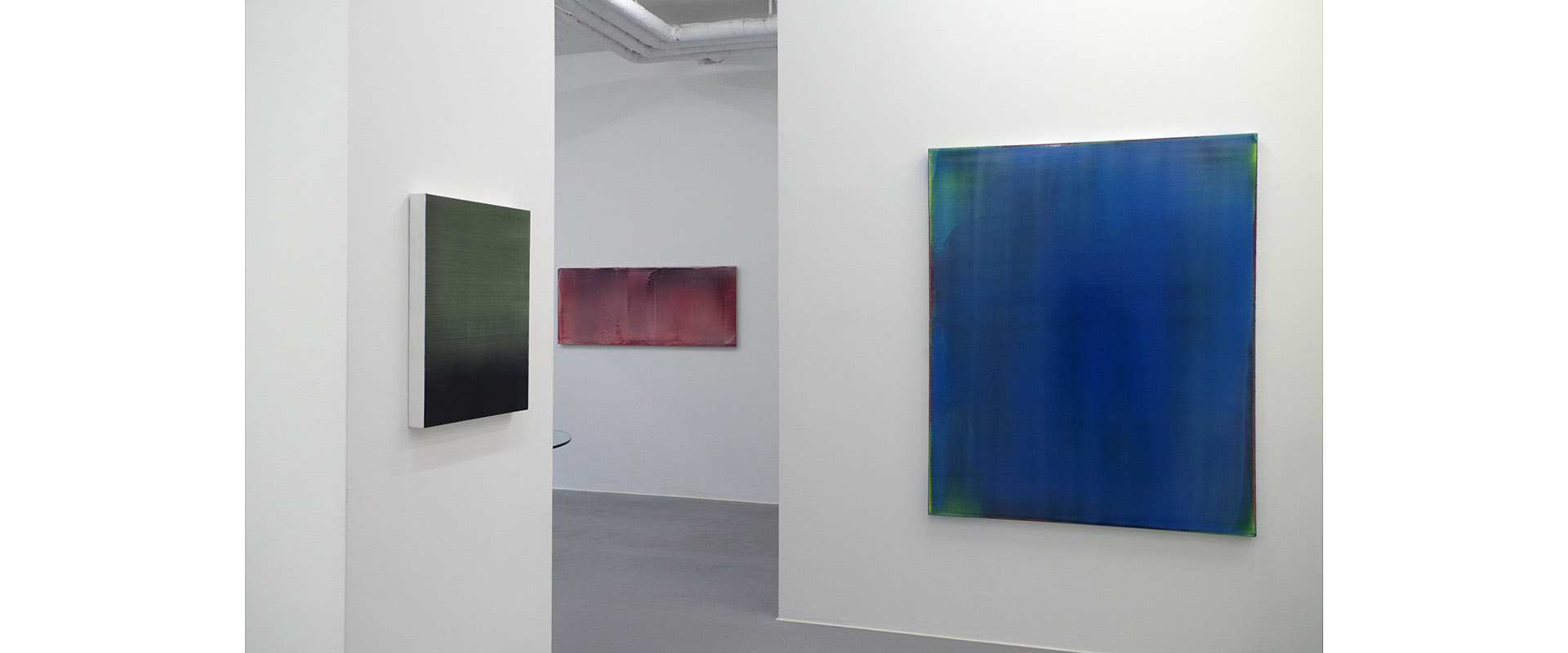 Ausstellungsansicht "Mostly Monochrome", Galerie Renate Bender 2015