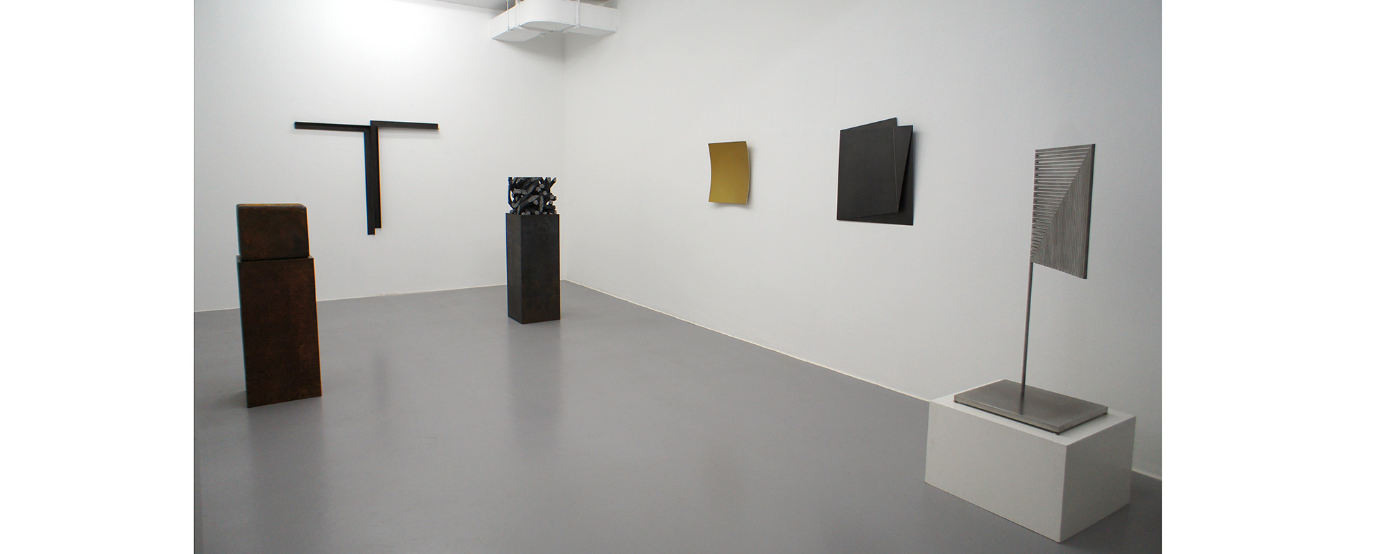 Ausstellungsansicht "Heavy Metal?", Galerie Renate Bender 2014