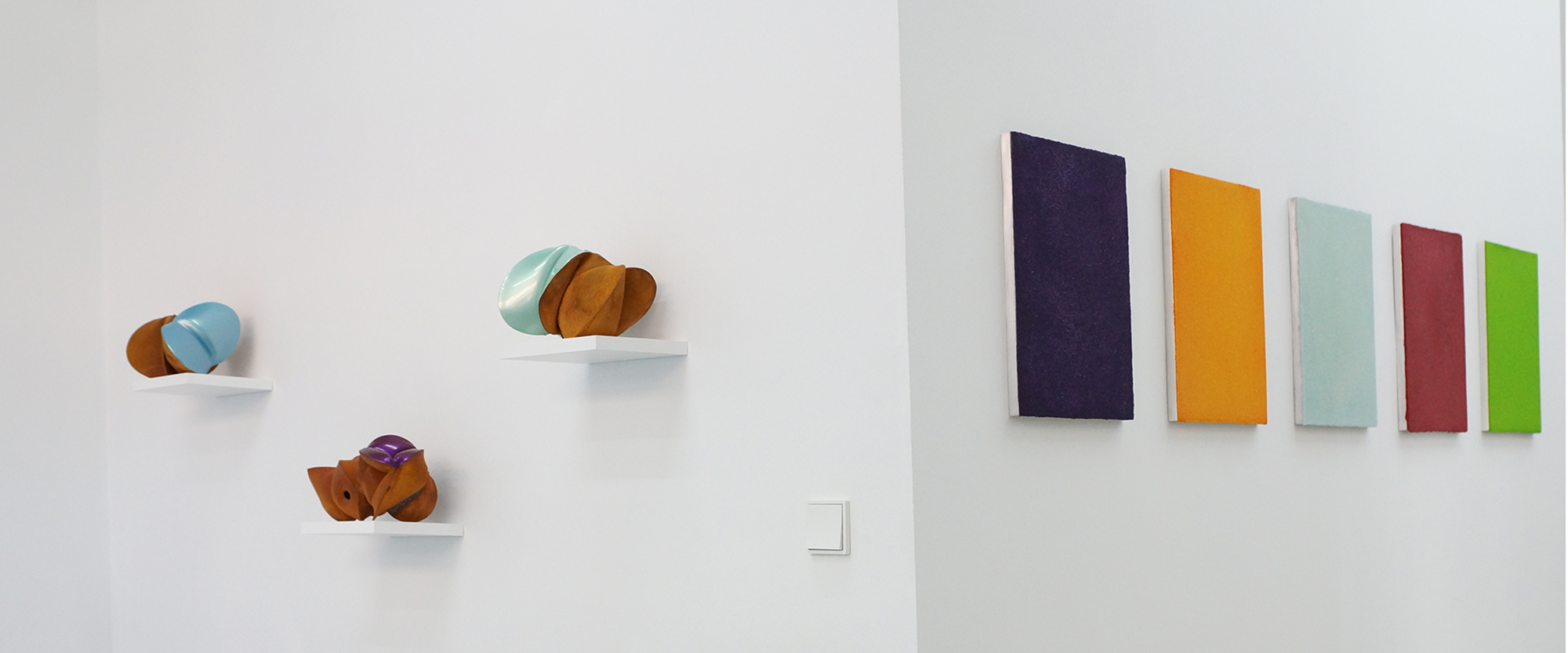 Ausstellungsansicht "Highly Sensuous. Bim Koehler - Jeremy Thomas", Galerie Renate Bender 2014