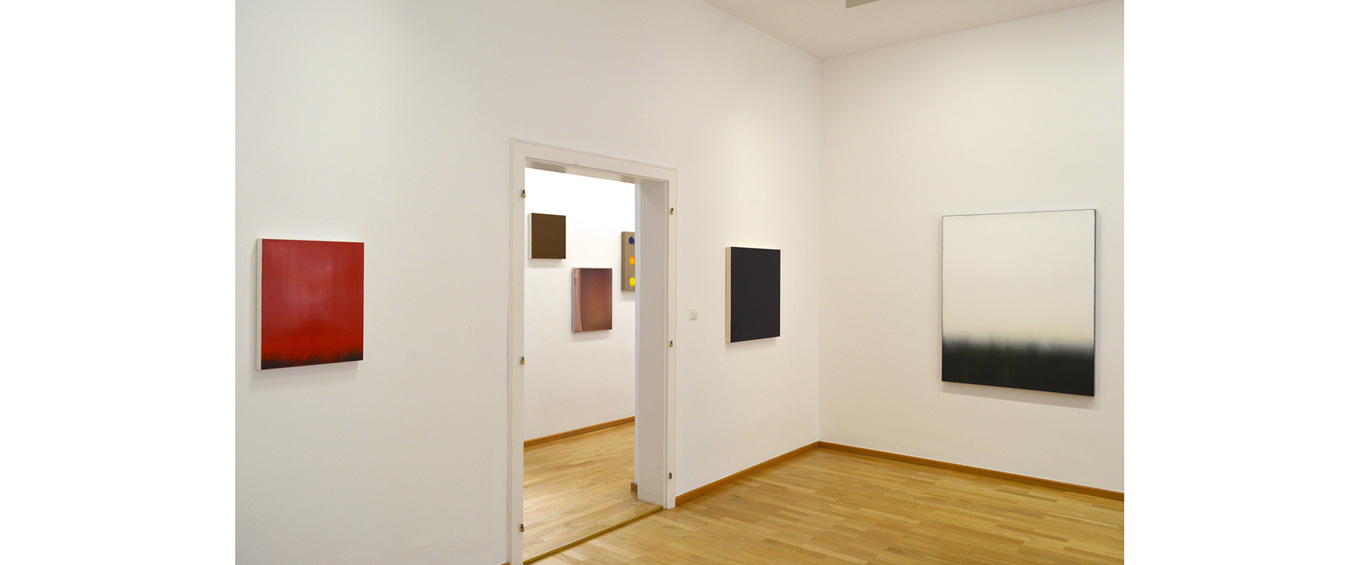 Ausstellungsansicht "Lapislazuli & Purpur. How Color Came to Us", Galerie Renate Bender 2013