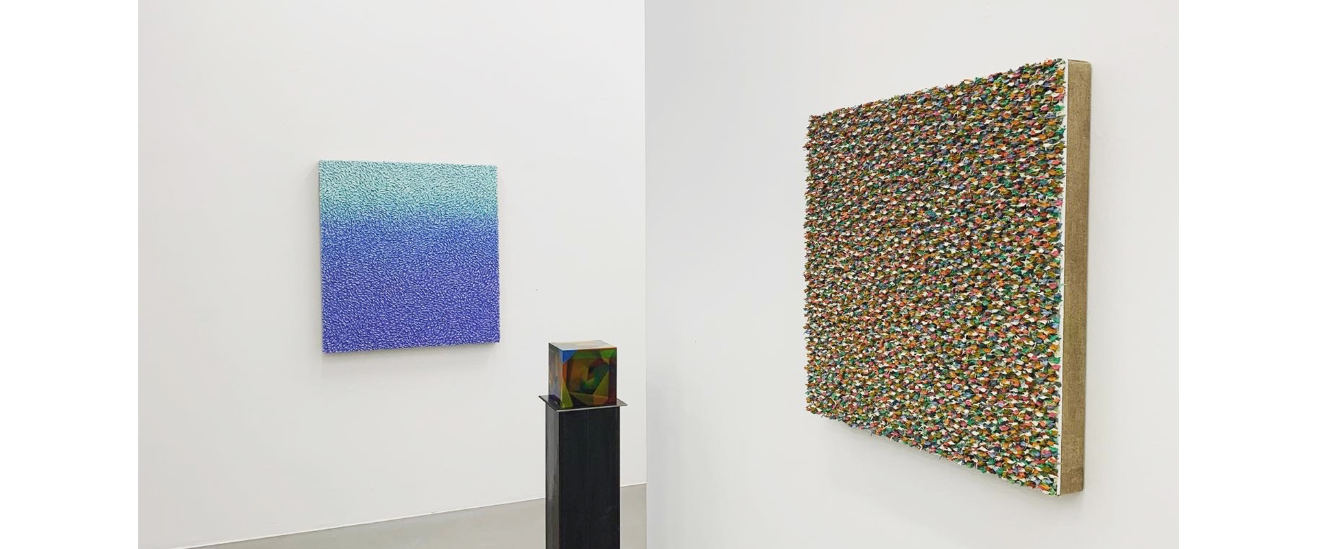 Ausstellungsansicht "color constructs. Harald Pompl - Robert Sagerman", Galerie Renate Bender 2021