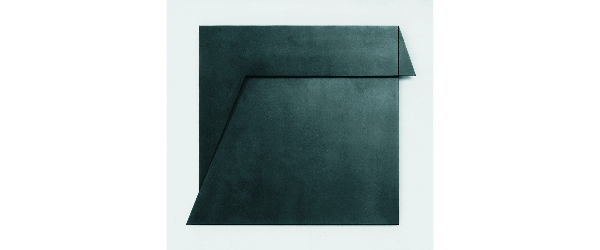 Heiner Thiel, o.T. (WVZ 175) – 1992, Stahl, geschweißt, patiniert, 60 x 69 x 5 cm