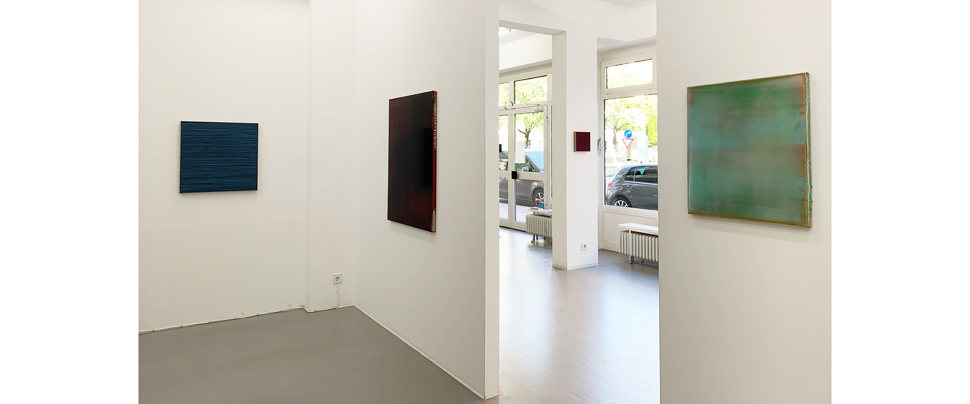 Ausstellungsansicht "Zwei Europäische Positionen Minimalistischer Malerei -- Jus Juchtmans / Lars Strandh", Galerie Renate Bender 2022