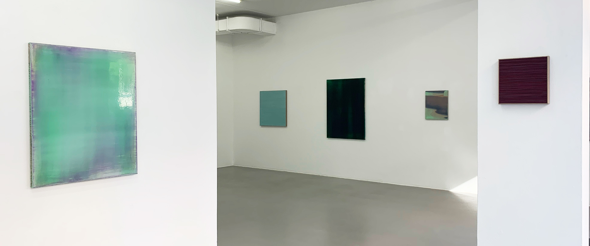 Ausstellungsansicht "Zwei Europäische Positionen Minimalistischer Malerei -- Jus Juchtmans / Lars Strandh", Galerie Renate Bender 2022