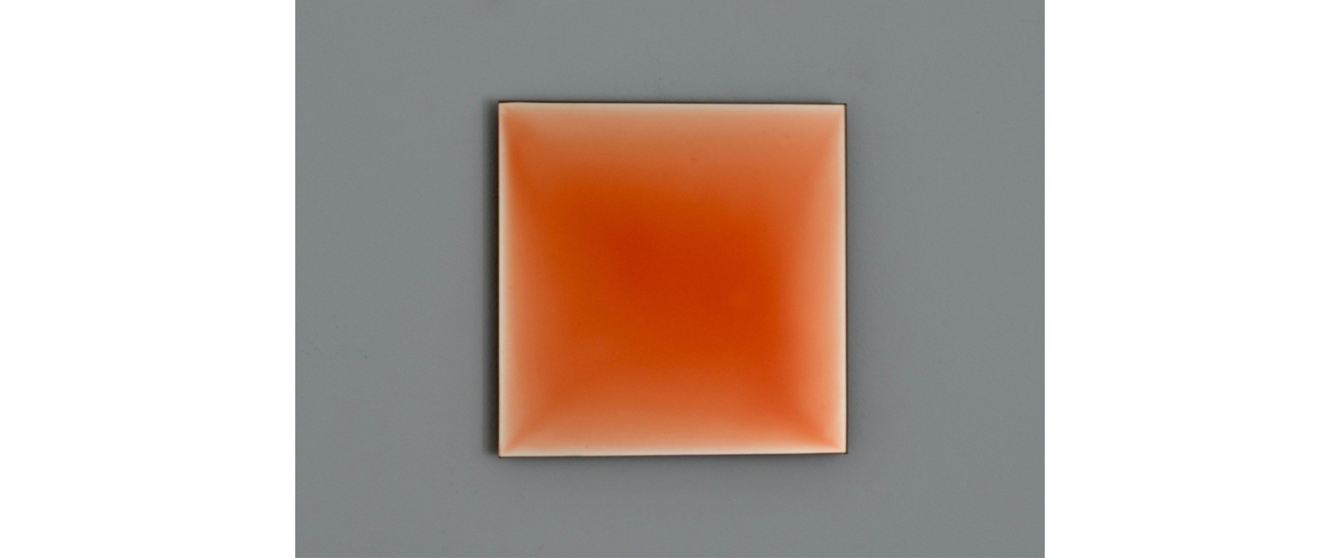 EVERGLOW 010 HO-K - 2021, Pigment, Lack auf vespiegeltem Glas, 15 x 15 cm