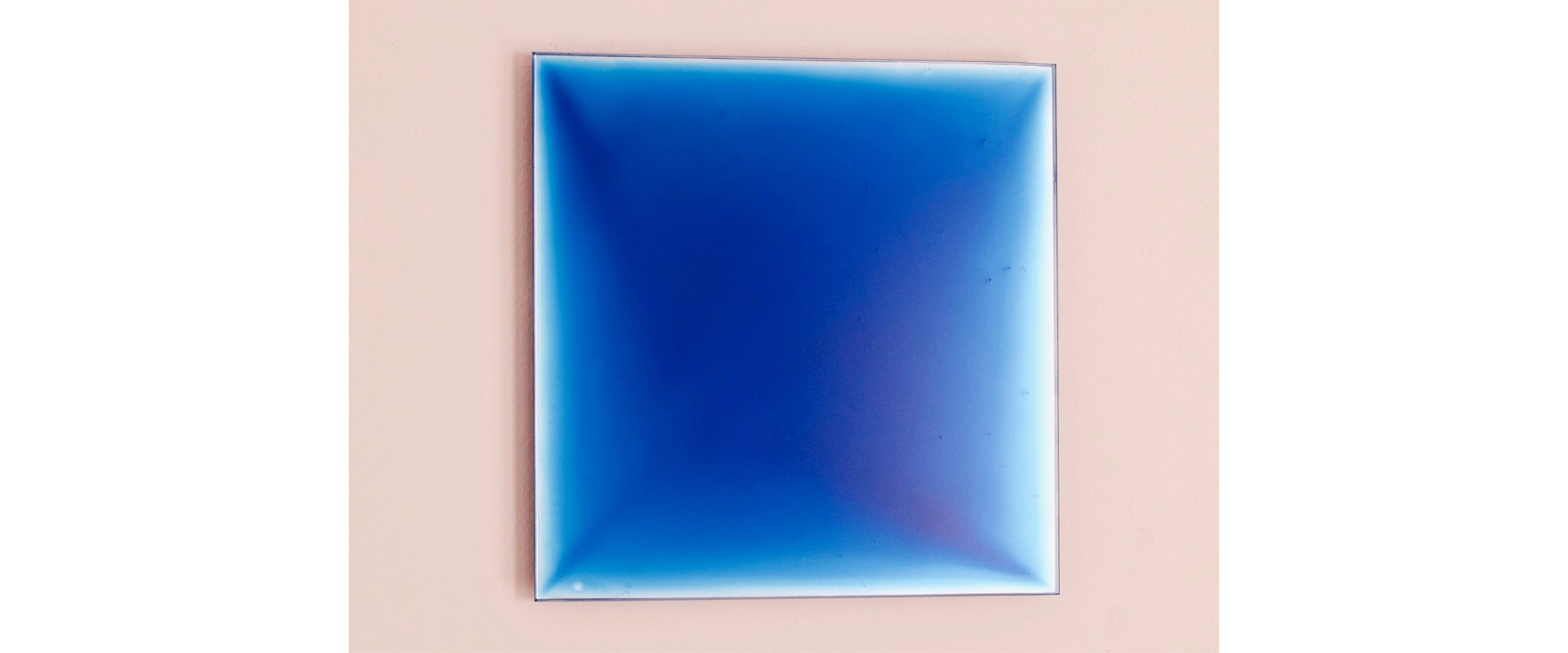 Numen #XXVIII - 2020, Pigment, Lack auf vespiegeltem Glas, 15 x 15 cm