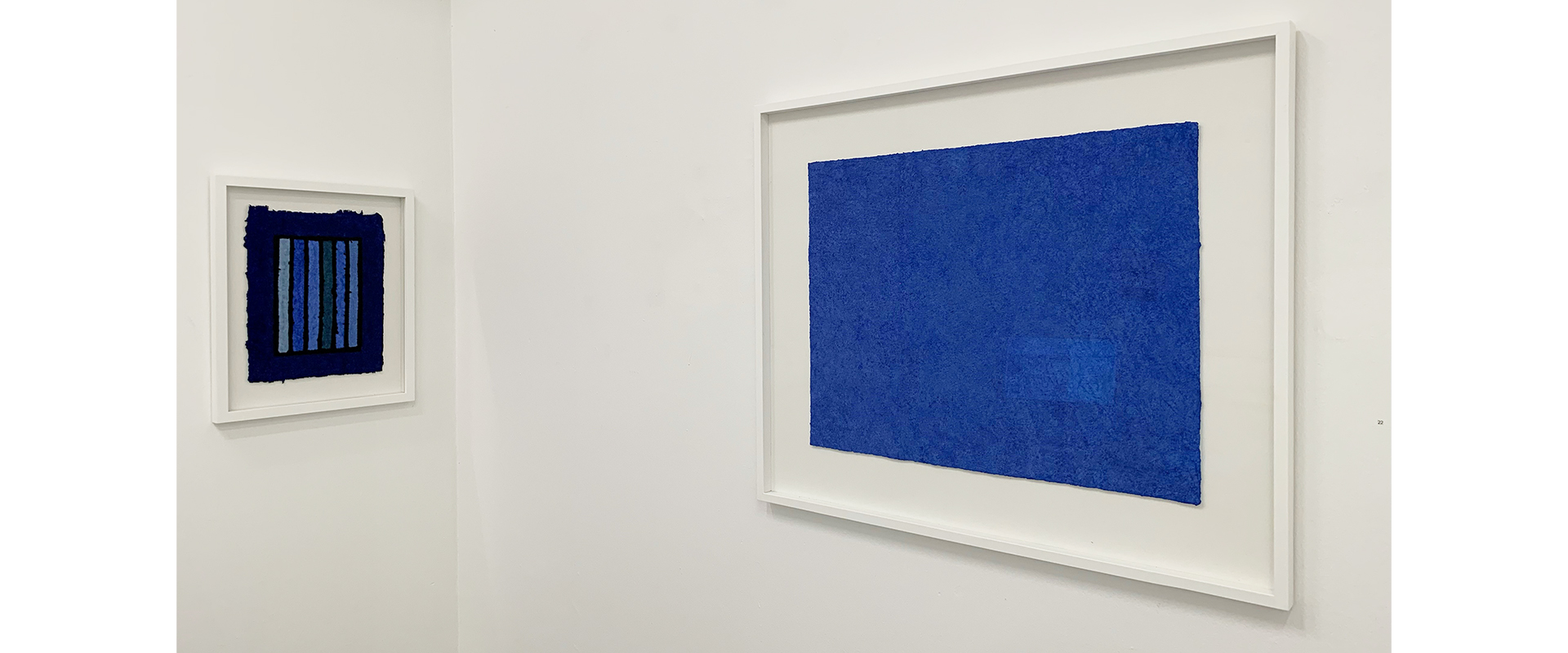 Ausstellungsansicht "Die Sinnlichkeit der Farbe. Helmut Dirnaichner zum 80. Geburtstag. Arbeiten aus vier Jahrzehnten", Galerie Renate Bender 2022