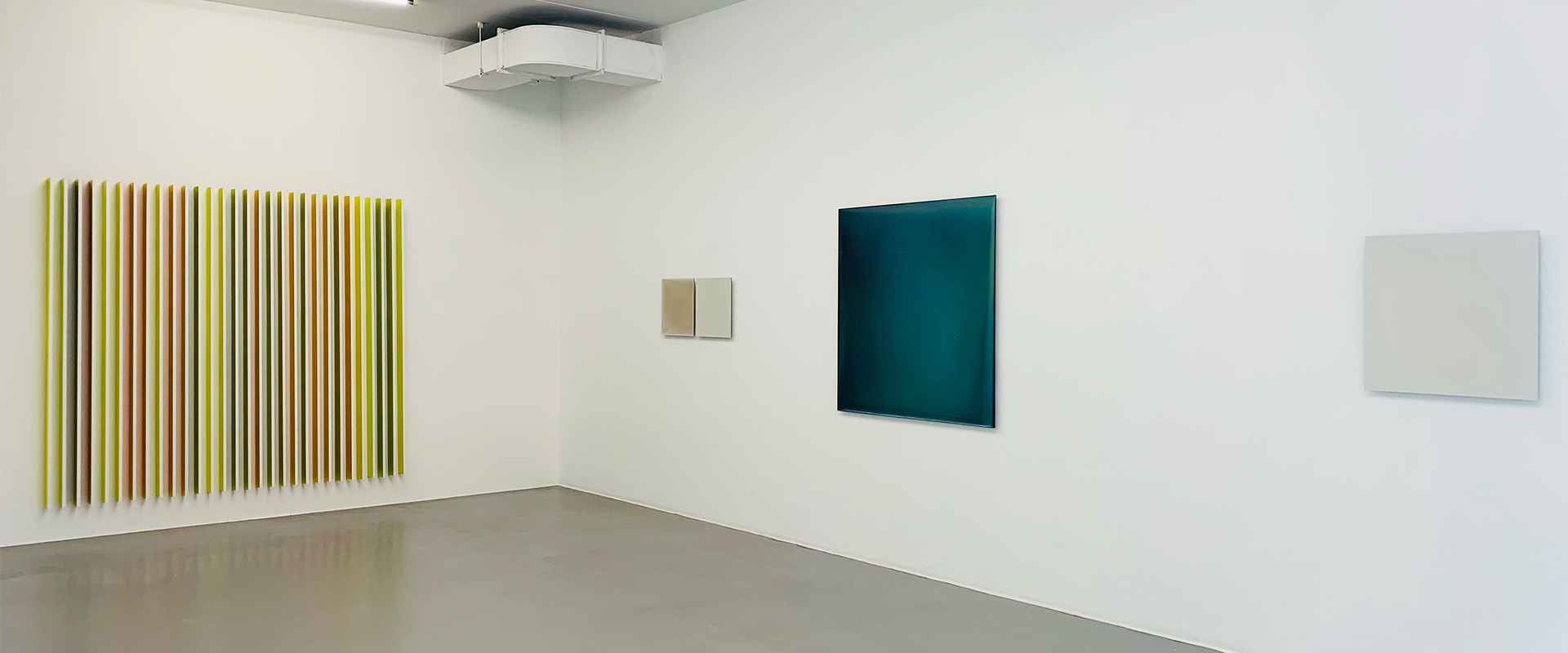 Ausstellungsansicht "Nur ein Wimpernschlag… 30 Jahre Rosa M Hessling in der Galerie Renate Bender ", Galerie Renate Bender 2023