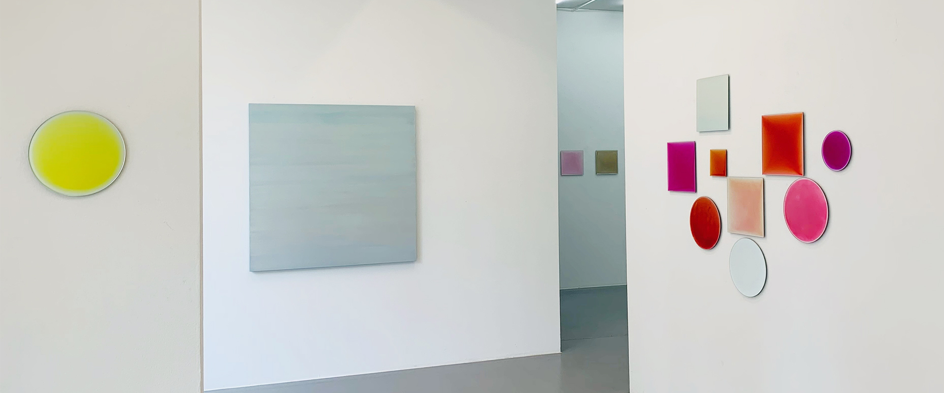 Ausstellungsansicht "Nur ein Wimpernschlag… 30 Jahre Rosa M Hessling in der Galerie Renate Bender ", Galerie Renate Bender 2023