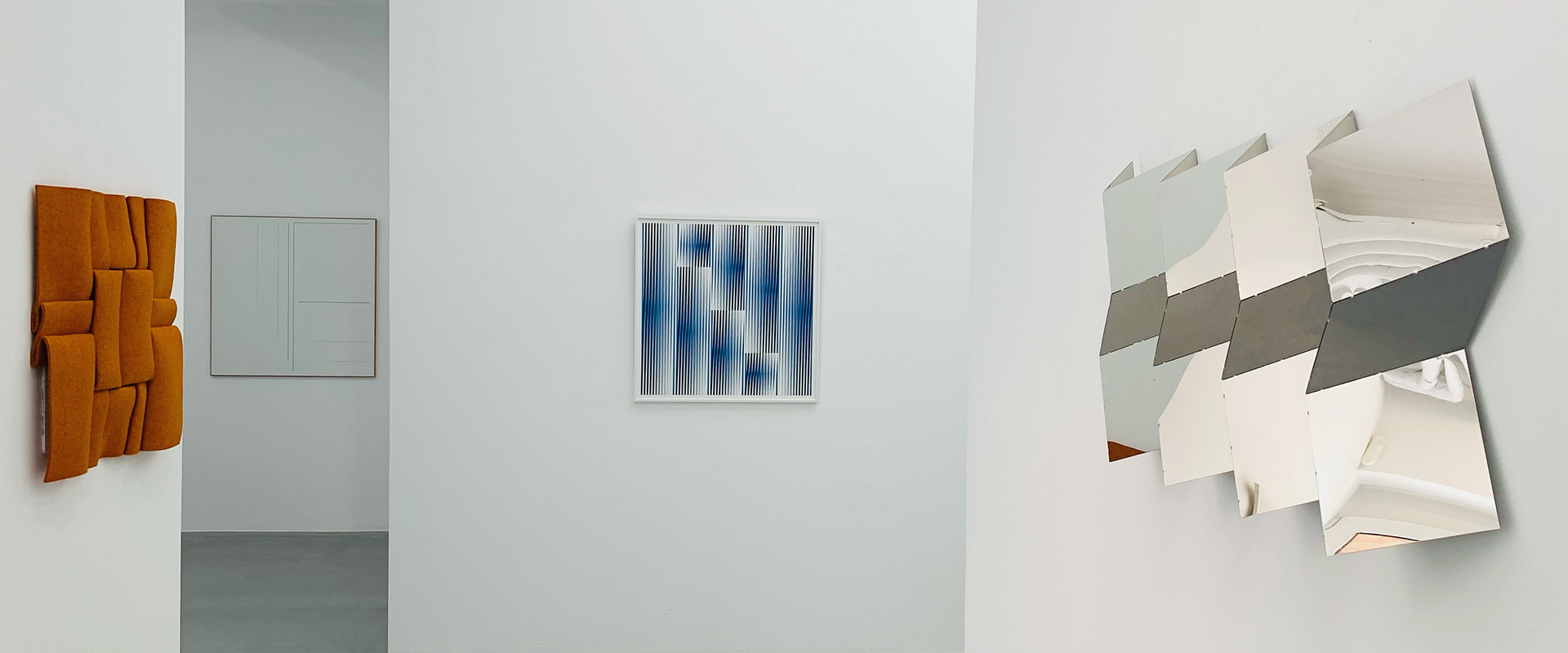 Ausstellungsansicht "Zwei Generationen konkret. Max H. Mahlmann und Peter Weber", Galerie Renate Bender 2024