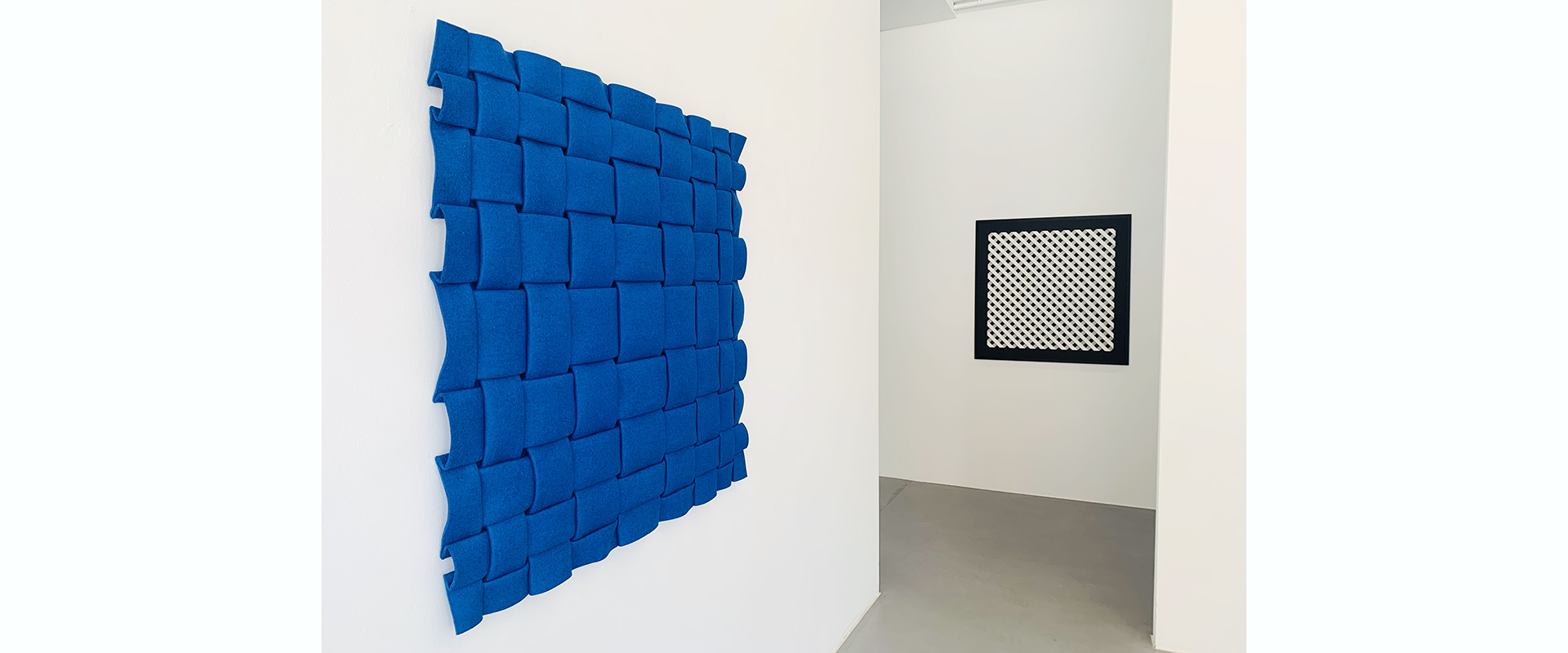 Ausstellungsansicht "Zwei Positionen Konkret. Marcello Morandini und Peter Weber", Galerie Renate Bender, 2025