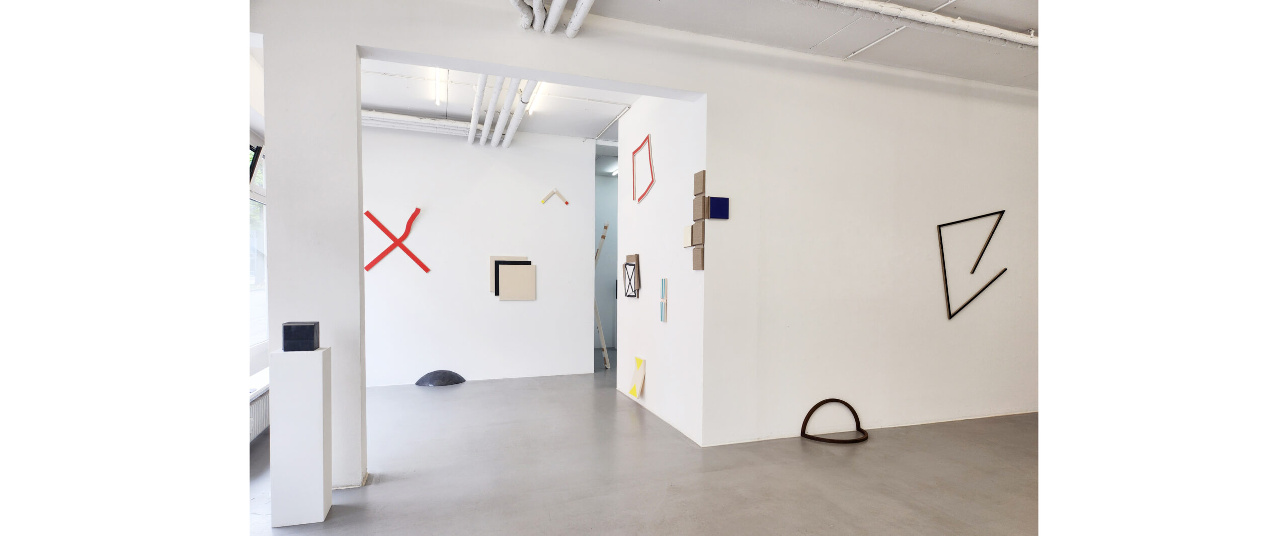 ZWEI GENERATIONEN KONKRET. Alf Lechner - Marco Stanke. Ausstellungsansicht Galerie Renate Bender, 2025