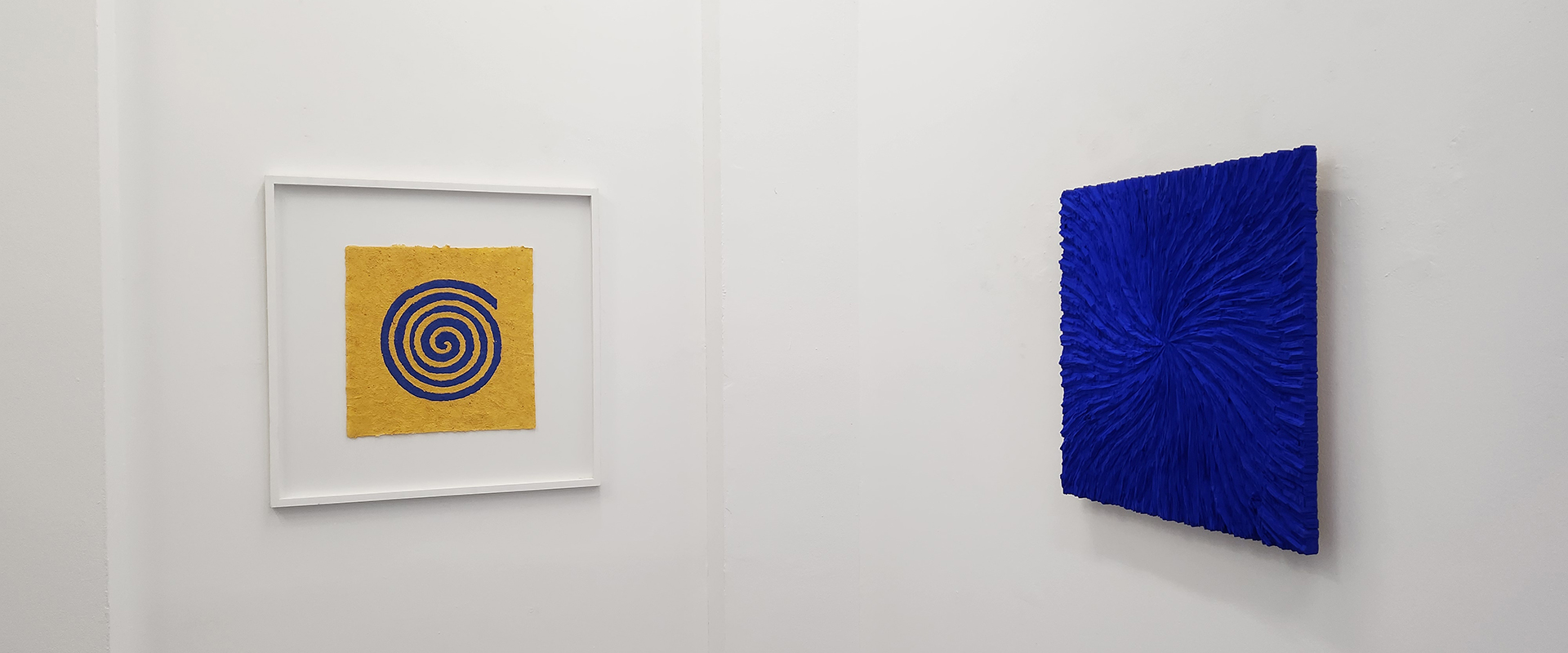 Ausstellungsansicht "MATERIAL UND STRUKTUR II. Helmut Dirnaichner, Alfred Haberpointner, Martin Lehmer",, Galerie Renate Bender 2026