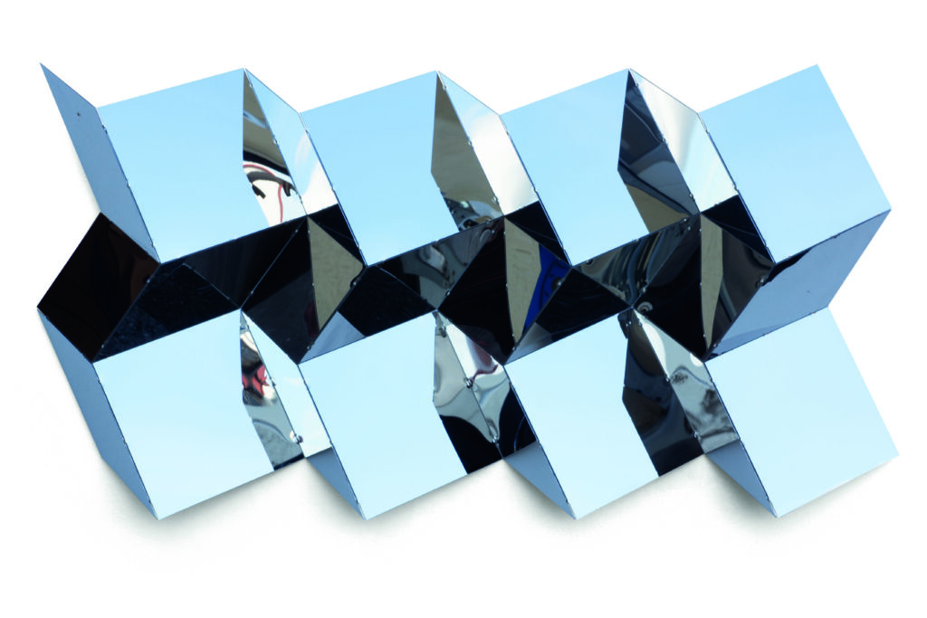 Peter Weber, 8 große, 4 kleine Quadrate" - 2023, Nirosta Spiegel, Auflage 5 Ex., 50 x 94 x 11 cm