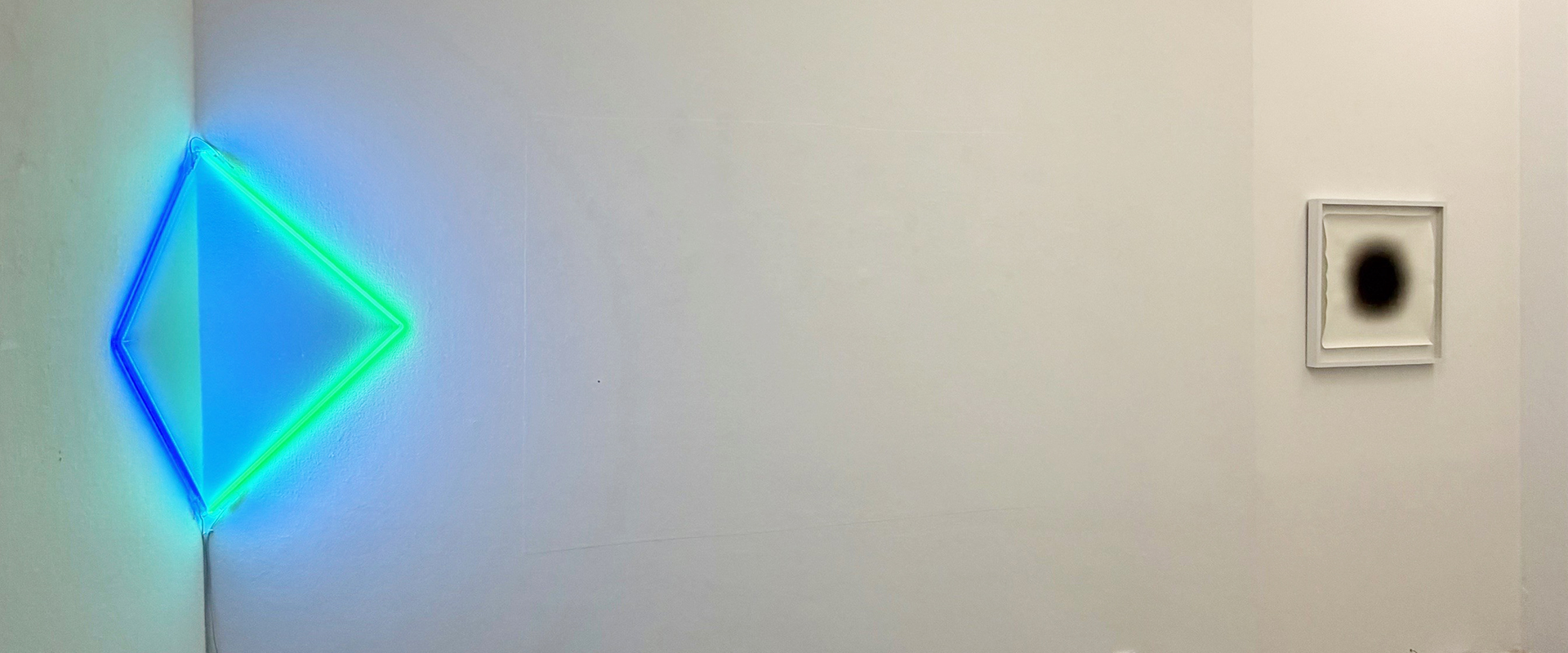 Ausstellungsansicht "LUMEN", Galerie Renate Bender 2026