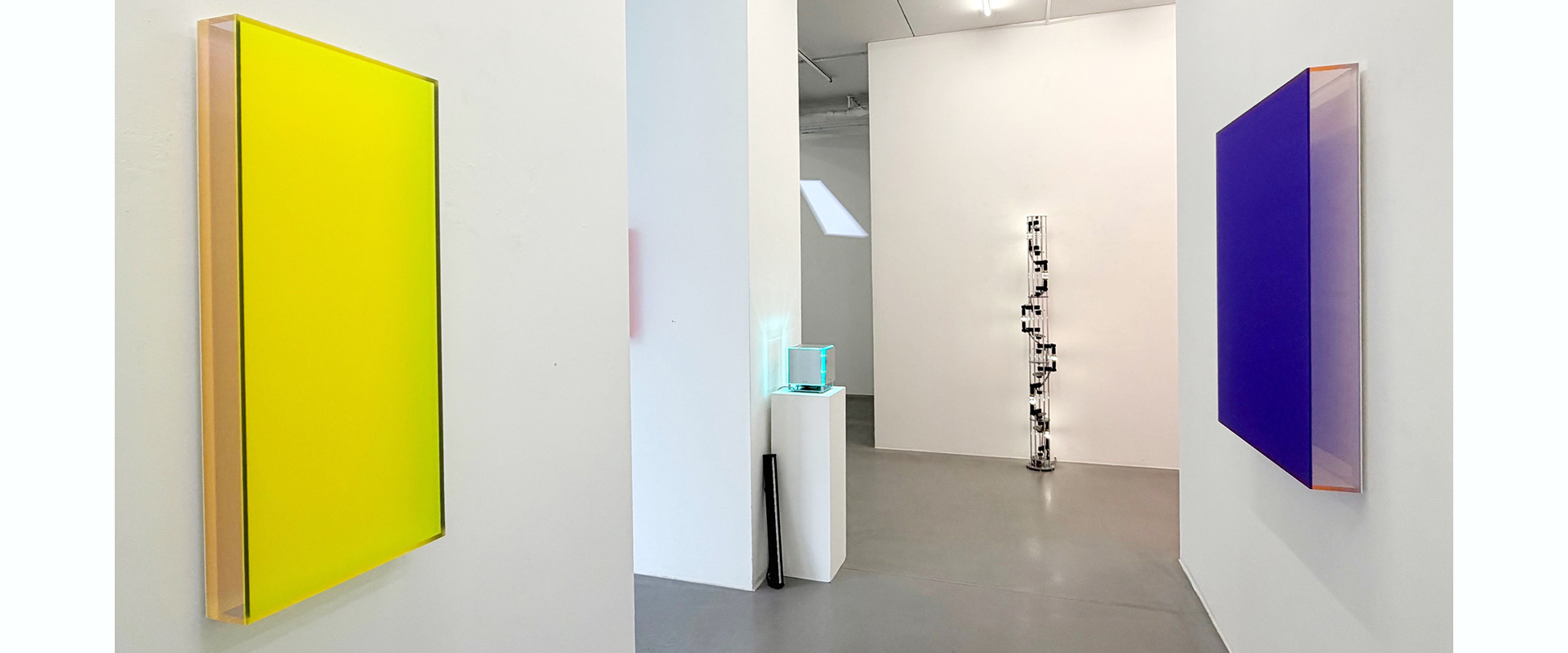 Ausstellungsansicht "LUMEN", Galerie Renate Bender 2026