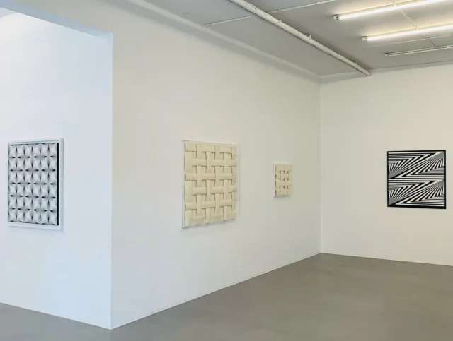 Last chance! 🎉
Our current exhibition “Two Positions Concrete: Marcello Morandini & Peter Weber” ends this Saturday! Don’t miss the opportunity to experience this striking duo show. 

We’d love to welcome you to the gallery before it wraps up! ✨

#ArtExhibition #MarcelloMorandini #PeterWeber #ConcreteArt #ContemporaryArt #LastChance #GalleryVisit